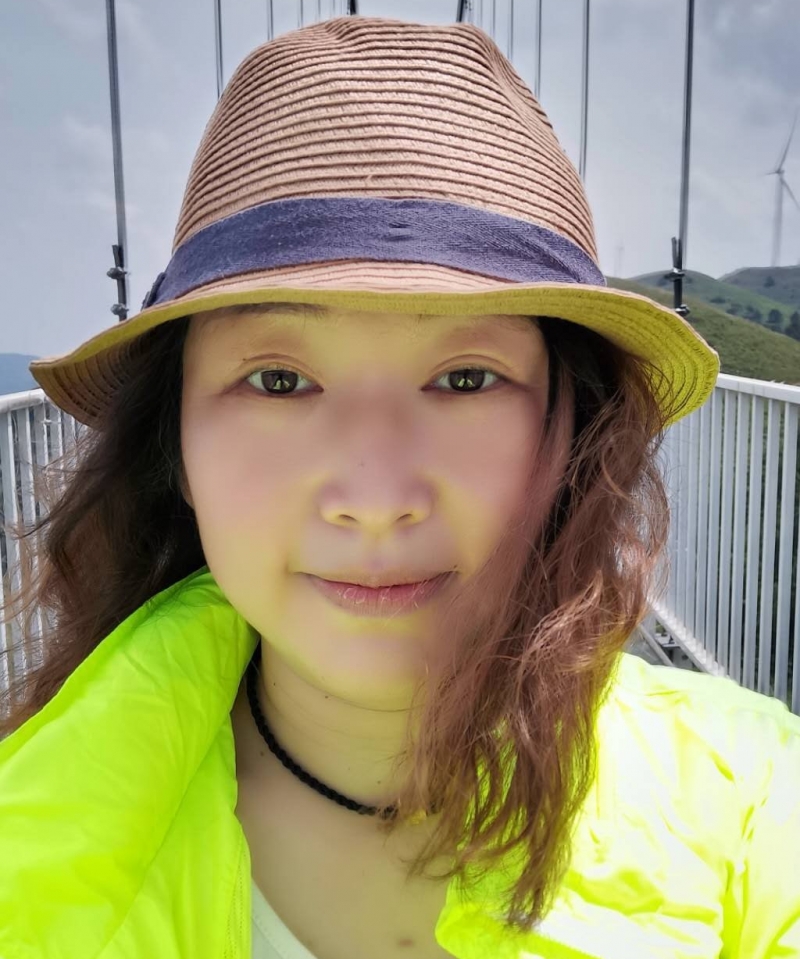 Suki爱笑，女,年龄：44岁，婚况：未婚，职业：自由职业