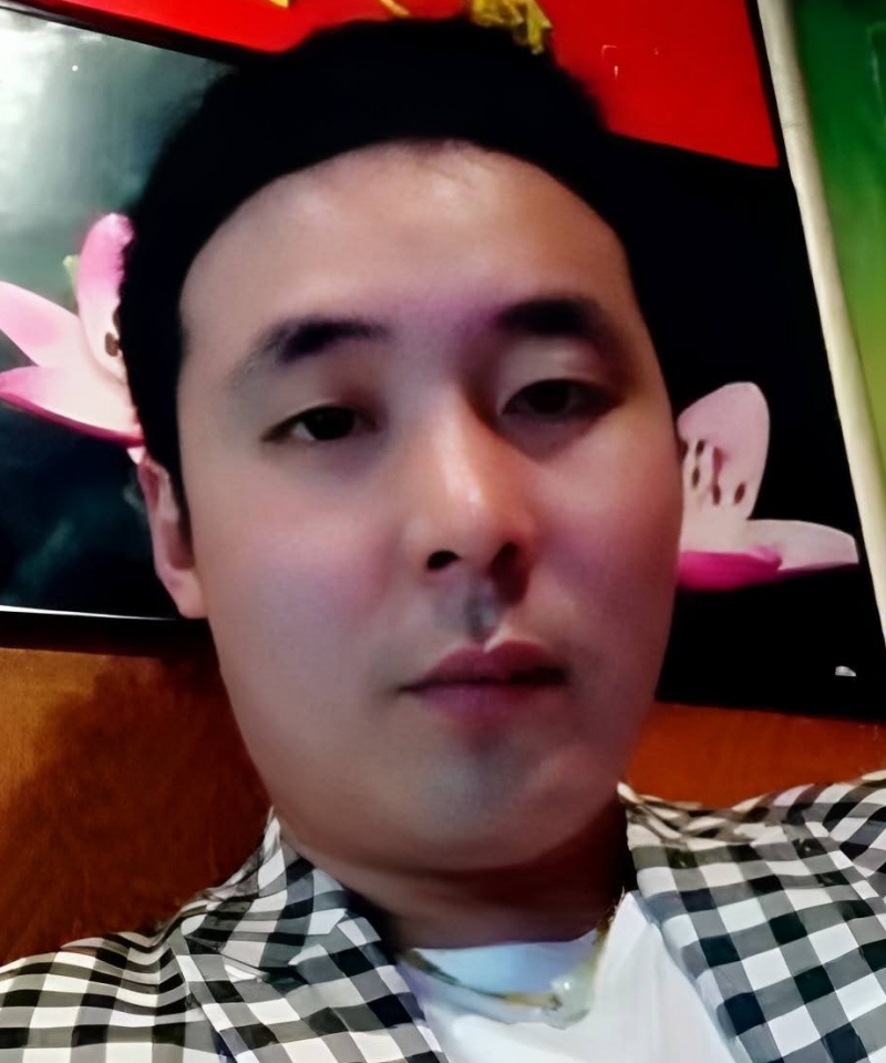 闯出一片天地，男,年龄：41岁，收入：18-25万，婚况：未婚，职业：部门经理