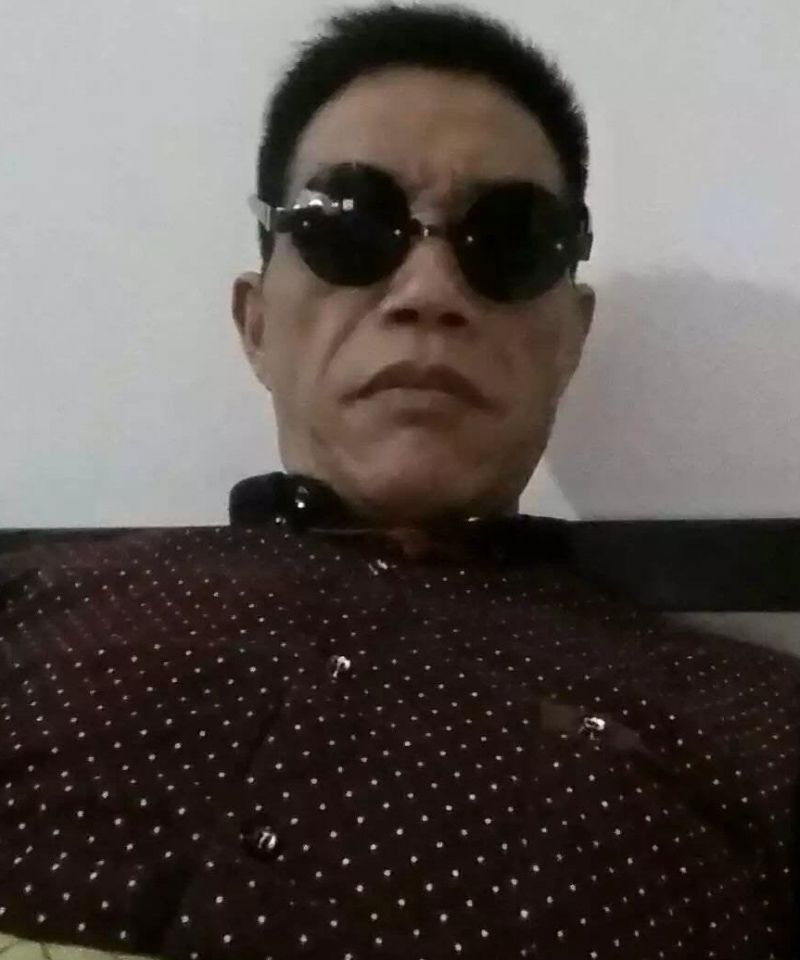 逐鹿群雄，男,年龄：66岁，婚况：未婚，职业：专家学者