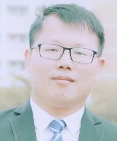 星河满月，男,年龄：30岁，婚况：未婚，