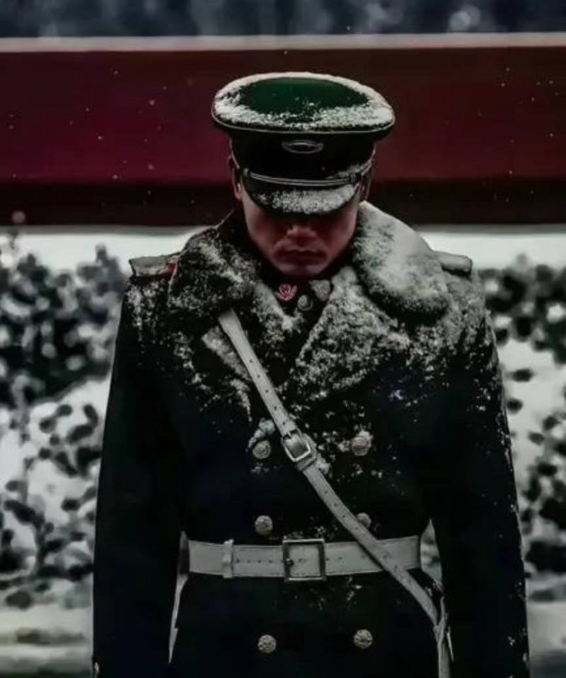 谭坤，男,年龄：31岁，婚况：未婚，职业：自由职业