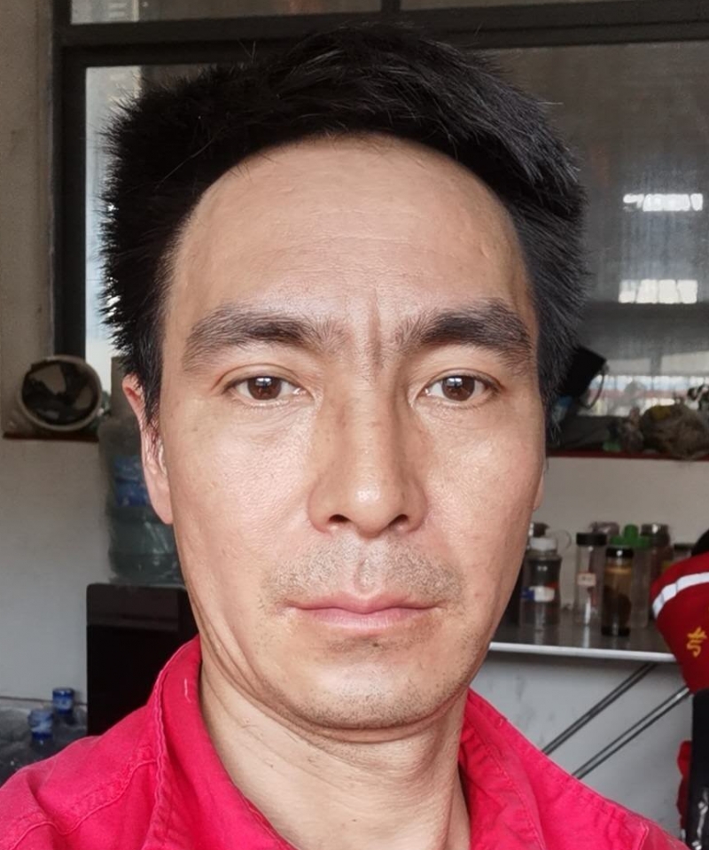 希望遇见你n544，男,年龄：45岁，婚况：未婚，职业：普通员工