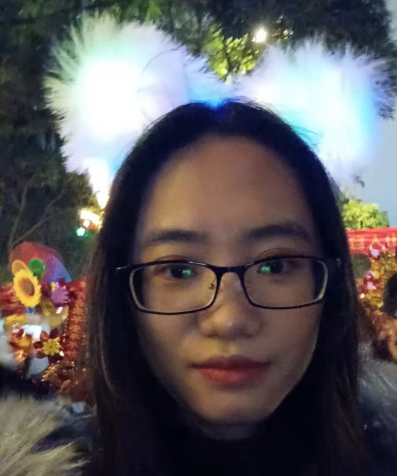 月夏雪88，女,年龄：30岁，婚况：未婚，