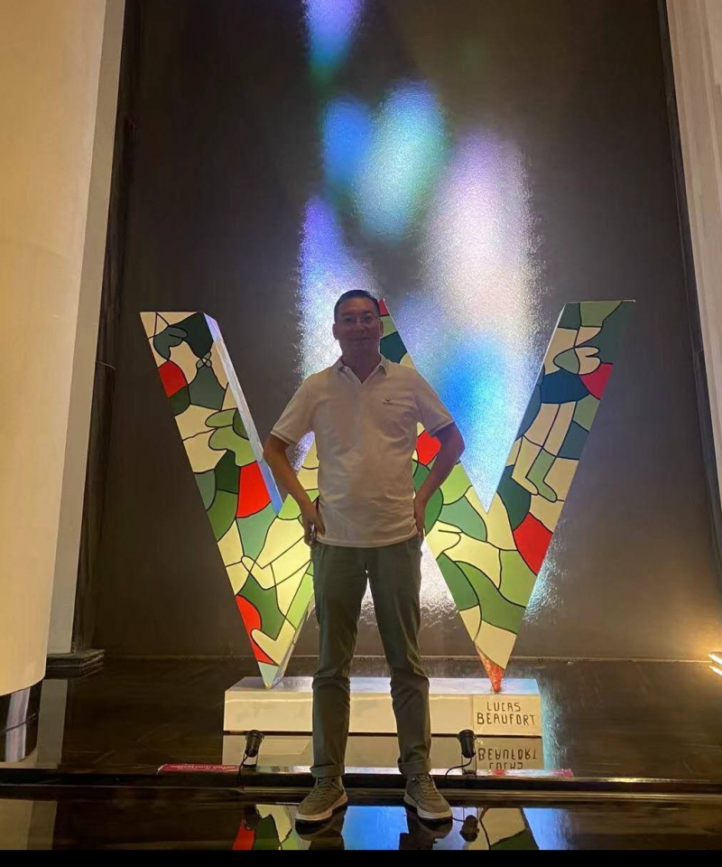 范增辉，男,年龄：41岁，婚况：未婚，