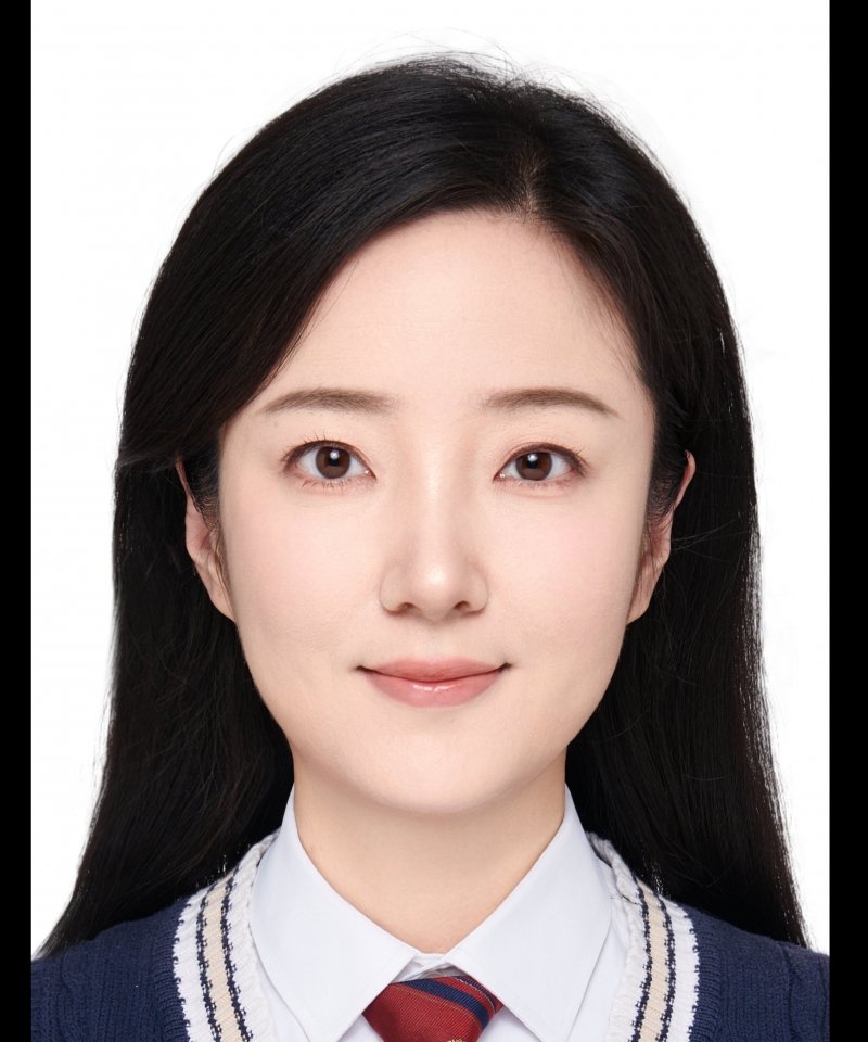 戴拉，女,年龄：35岁，收入：25万-30万，婚况：未婚，职业：普通员工